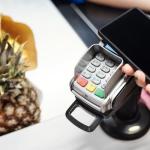 Jak płacić telefonem – poradnik krok po kroku: Google Pay, Apple Pay, BLIK i bezpieczeństwo