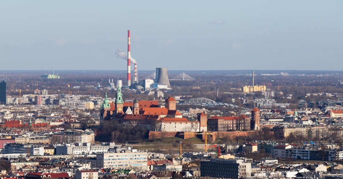 Jak sytuacja gospodarcza wpływa na gospodarstwa domowe: dochody, koszty życia i strategie przetrwania