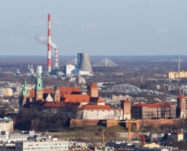 Jak sytuacja gospodarcza wpływa na gospodarstwa domowe: dochody, koszty życia i strategie przetrwania